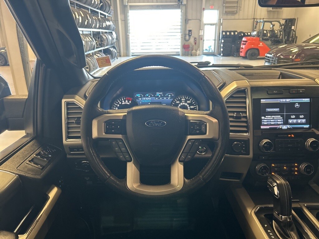 2015 Ford F-150 XLT photo 3