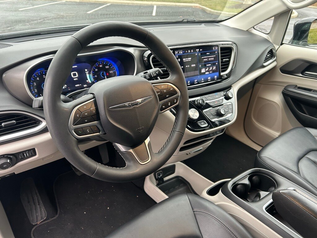 Used 2024 Chrysler Pacifica Touring L Van Passenger Van