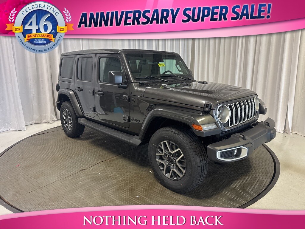 2025 Jeep Wrangler Sahara photo 2