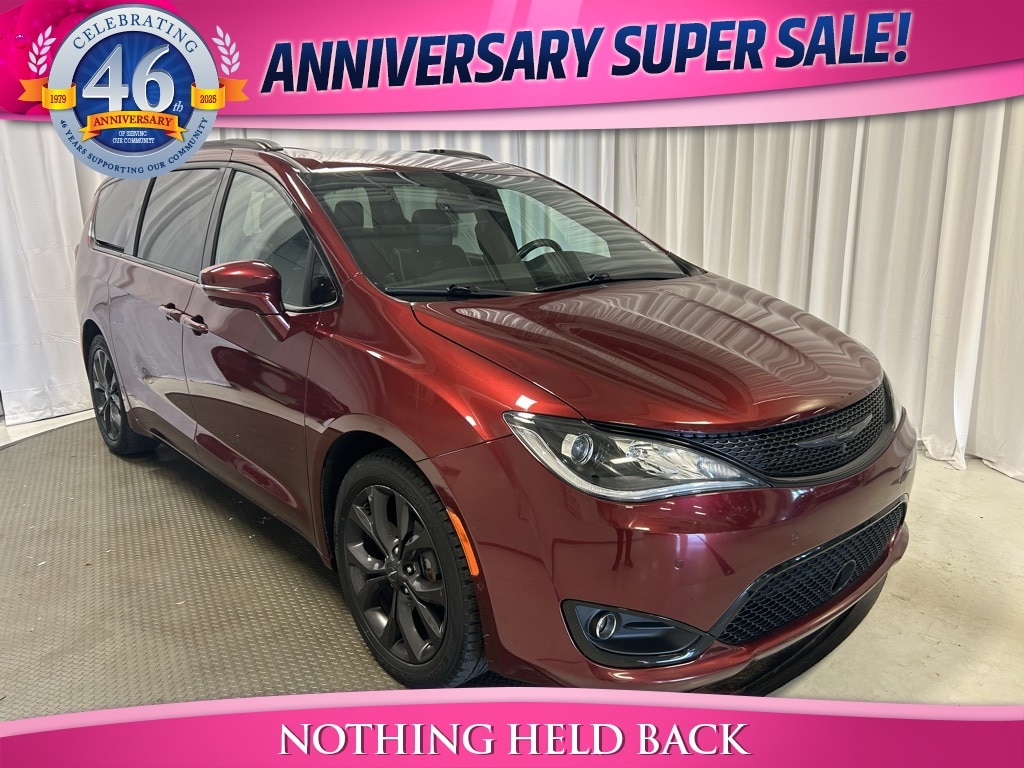 Used 2020 Chrysler Pacifica Limited Van Passenger Van