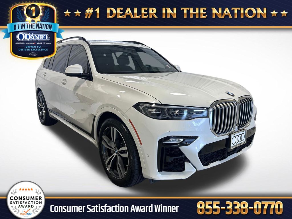 2022 BMW X7 xDrive40i's photo