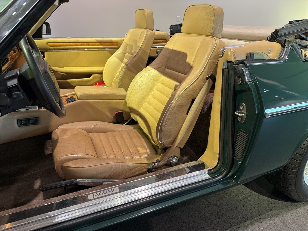 1990 Jaguar XJS photo 4