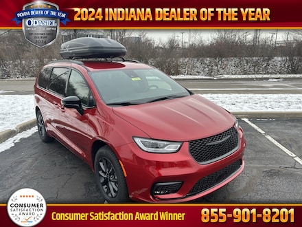 2026 Chrysler Pacifica SELECT AWD Passenger Van