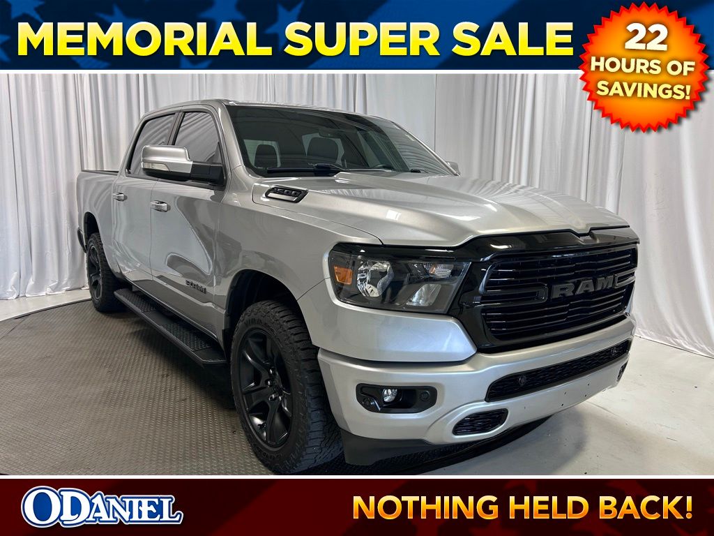 2020 RAM 1500 Big Horn/Lone Star 4x4 Crew Cab 5'7's photo