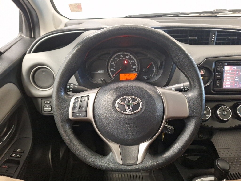 2015 Toyota Yaris LE photo 2