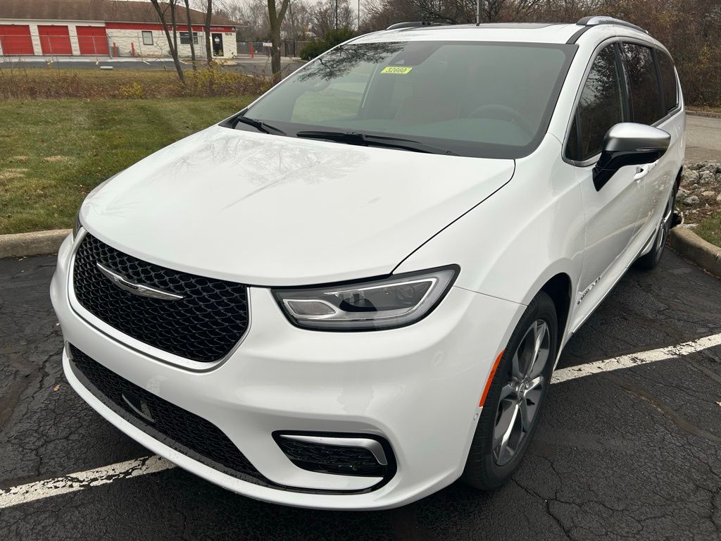 2026 Chrysler Pacifica Pinnacle - Photo 23