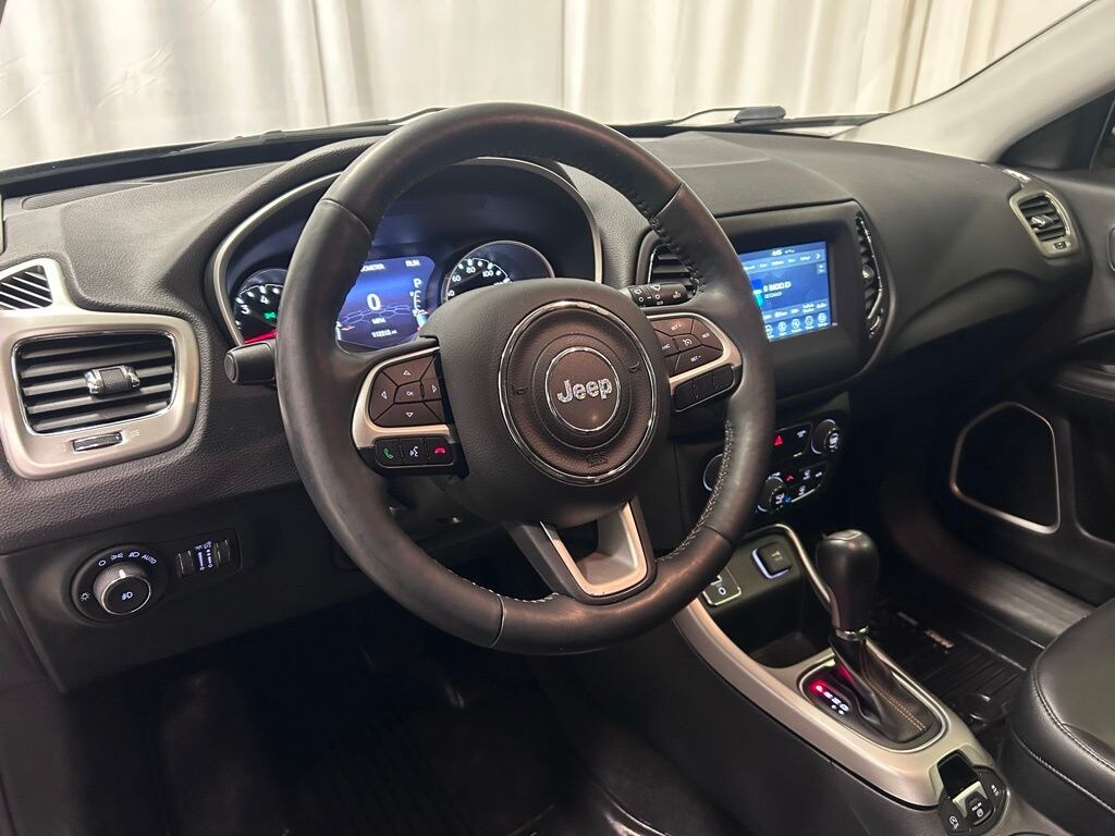 Used 2018 Jeep Compass Latitude FWD SUV