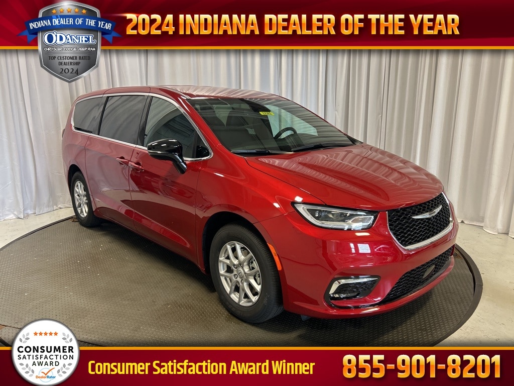 2026 Chrysler Pacifica Select's photo