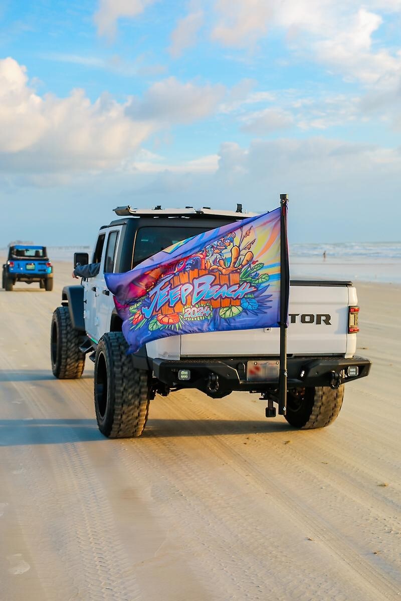 jeep%20beach.jpg