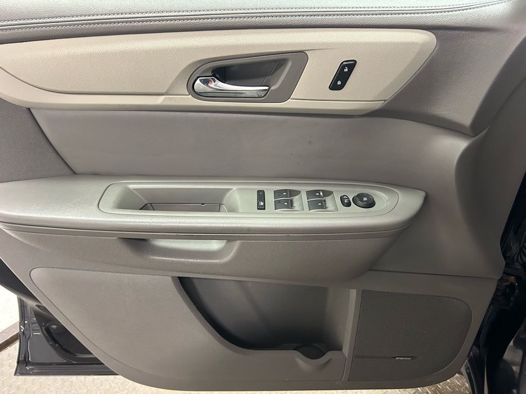 Used 2016 Chevrolet Traverse LT w/2LT SUV