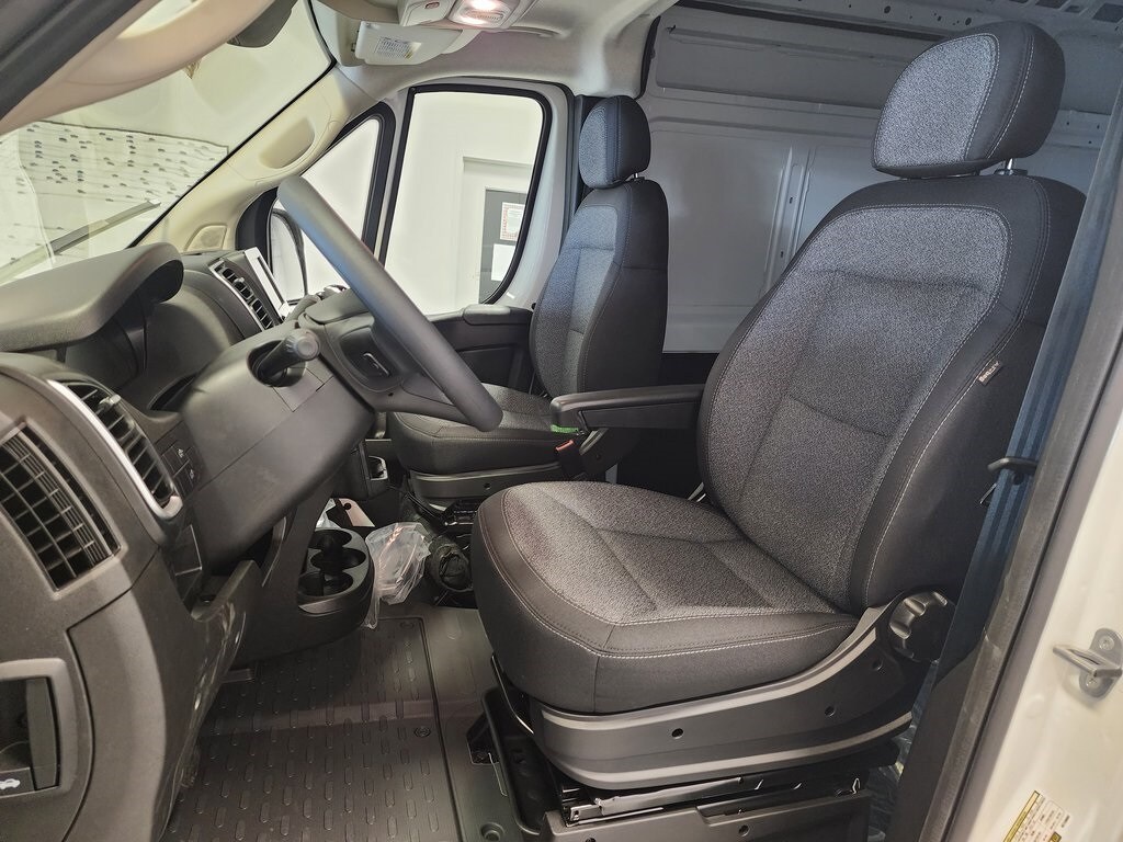 2024 Ram ProMaster 2500 photo 4