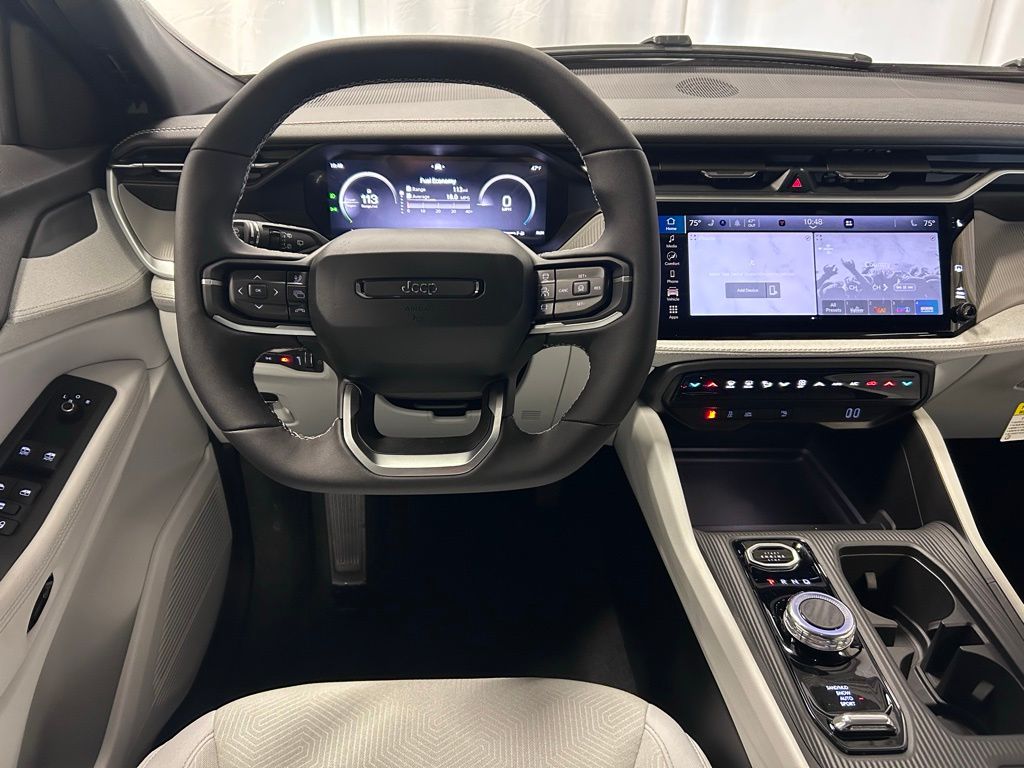 2026 Jeep Cherokee Laredo - Photo 14