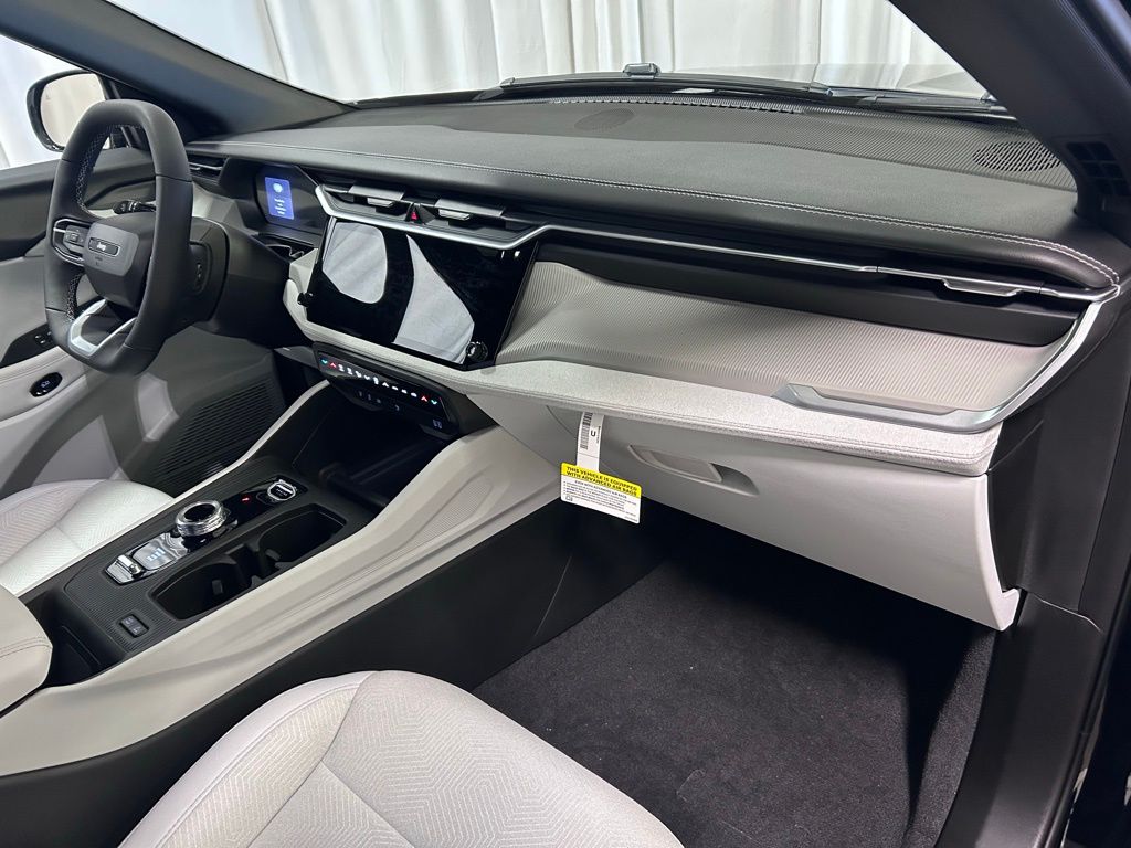 2026 Jeep Cherokee Laredo - Photo 26