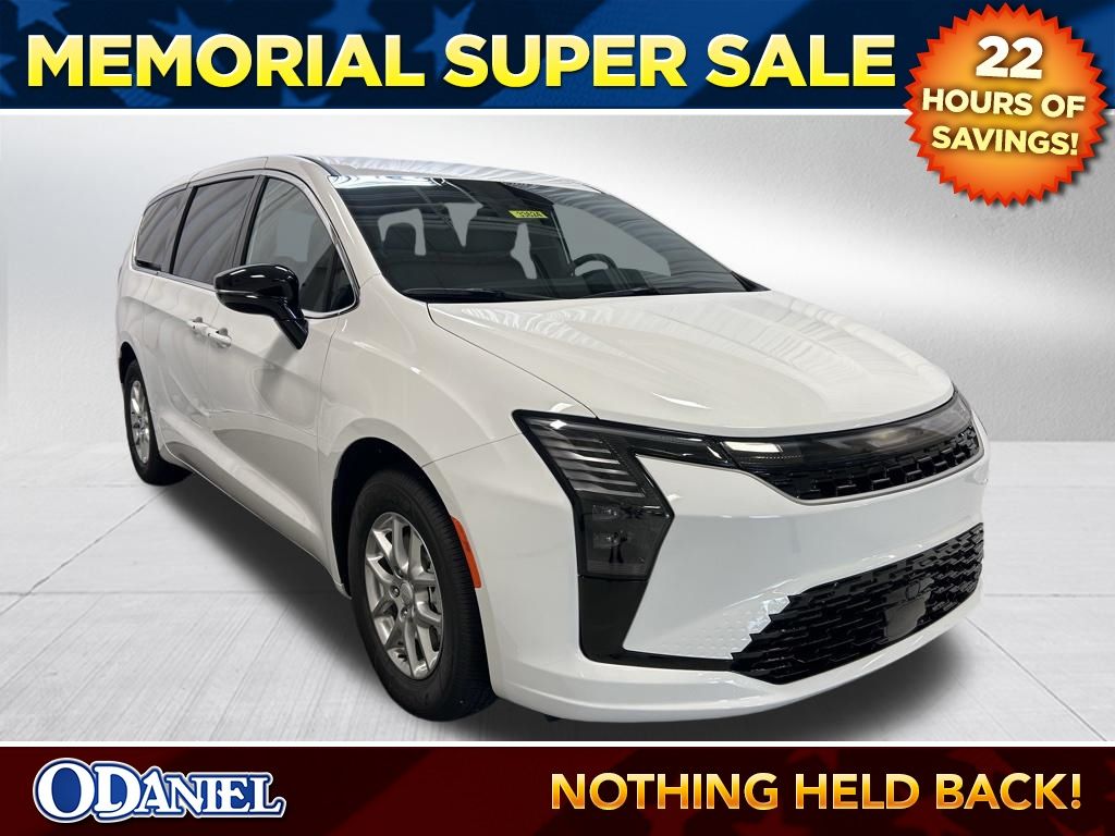 2027 Chrysler Pacifica Select's photo