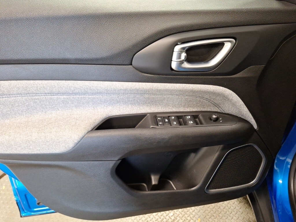2022 Jeep Compass Latitude photo 3