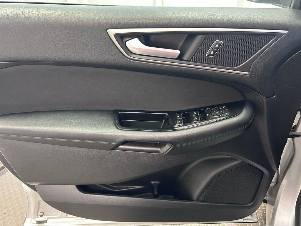 Used 2017 Ford Edge SEL SUV