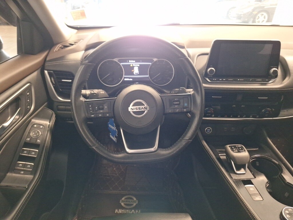 2021 Nissan Rogue SL photo 2