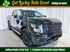 2019 Nissan Titan Truck Crew Cab