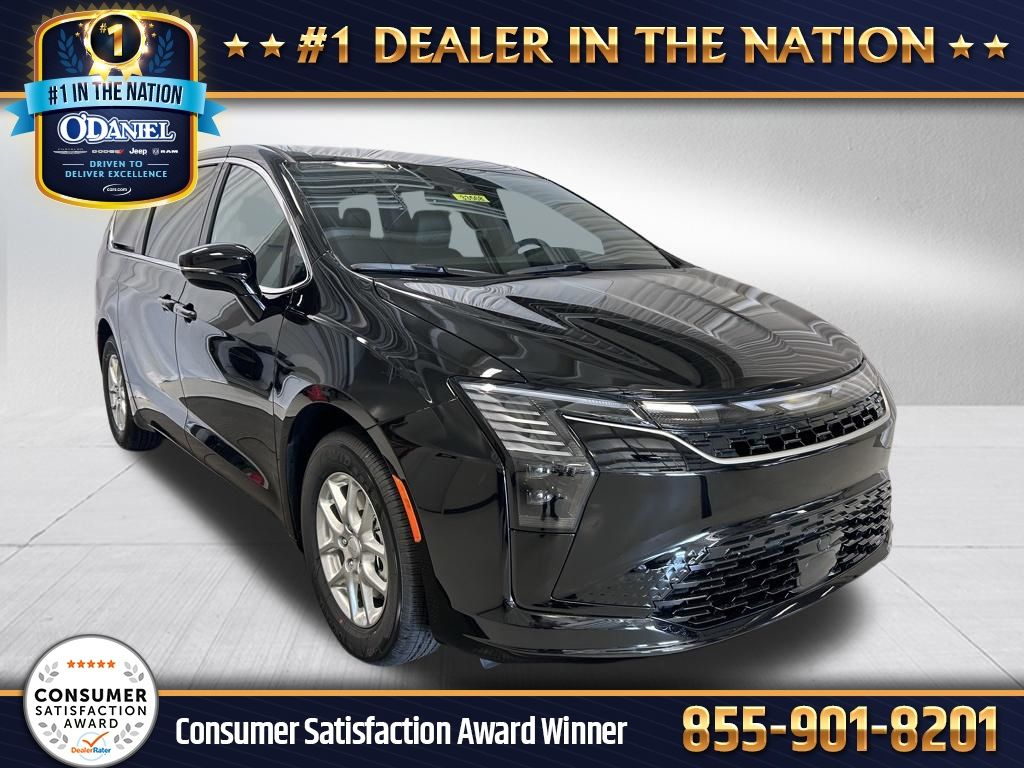 2027 Chrysler Pacifica Select's photo