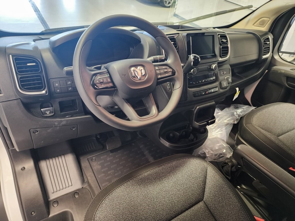 2024 Ram ProMaster 2500 photo 2