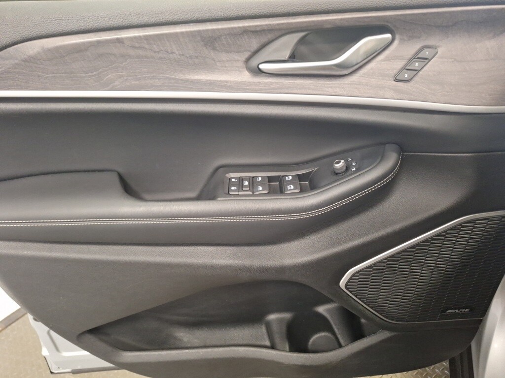 2022 Jeep Grand Cherokee Limited photo 4