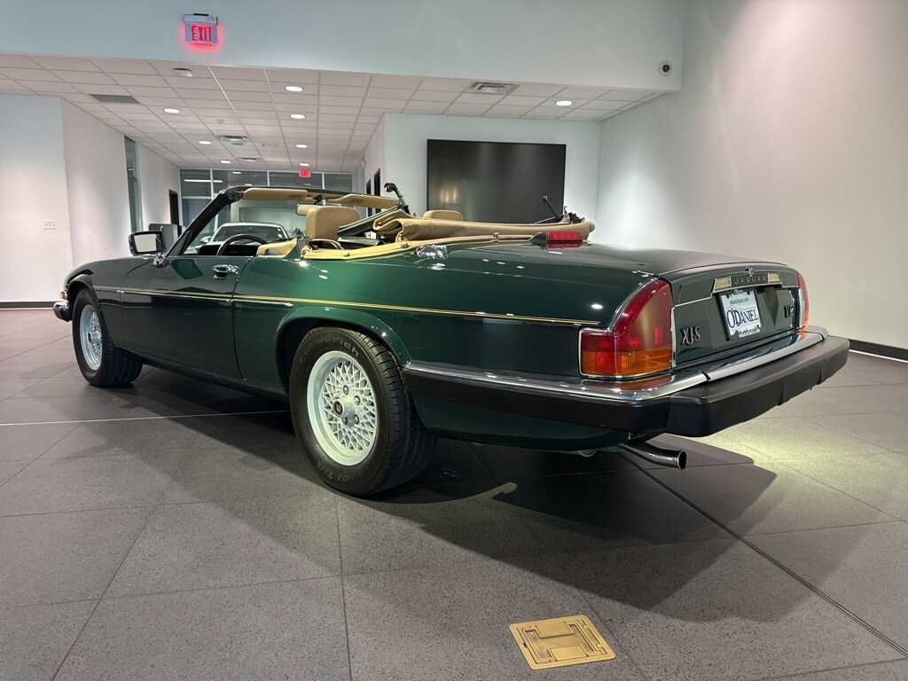 1990 Jaguar XJS photo 3