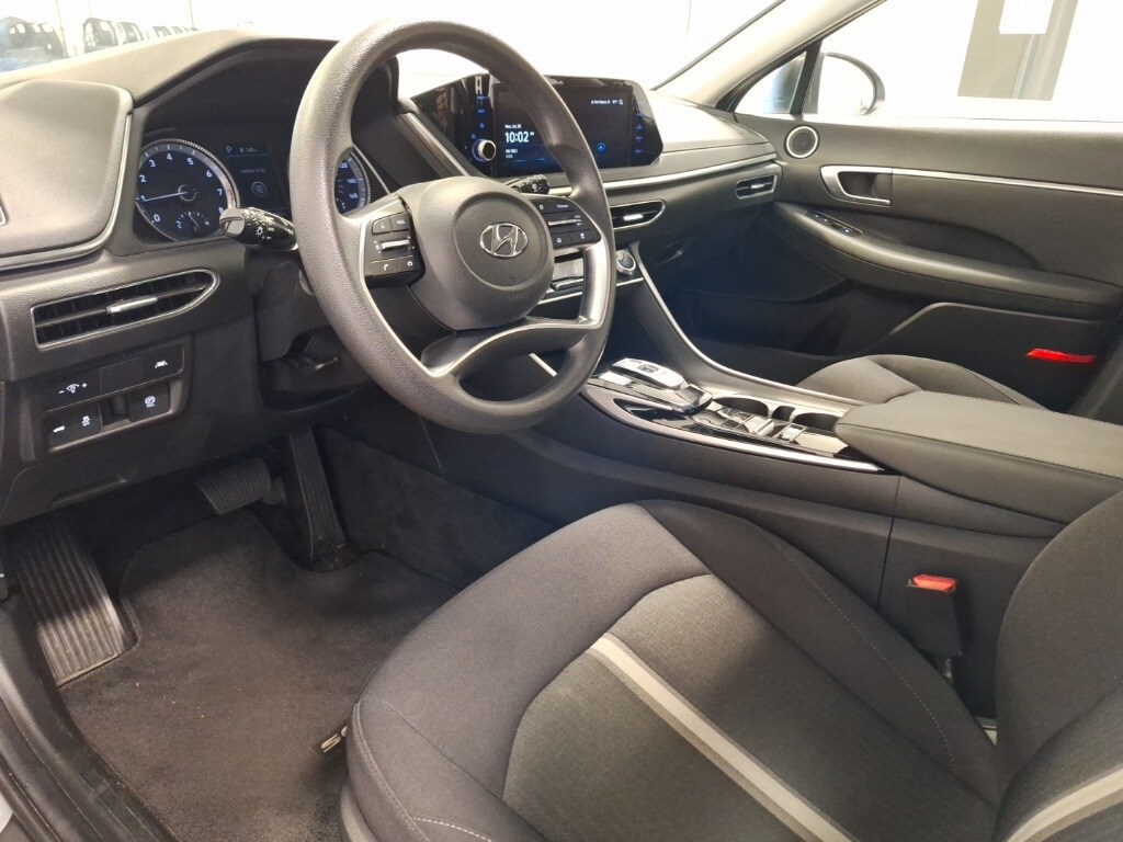 2023 Hyundai Sonata SEL photo 2