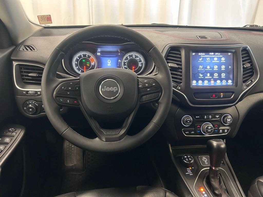 Used 2022 Jeep Cherokee Trailhawk SUV