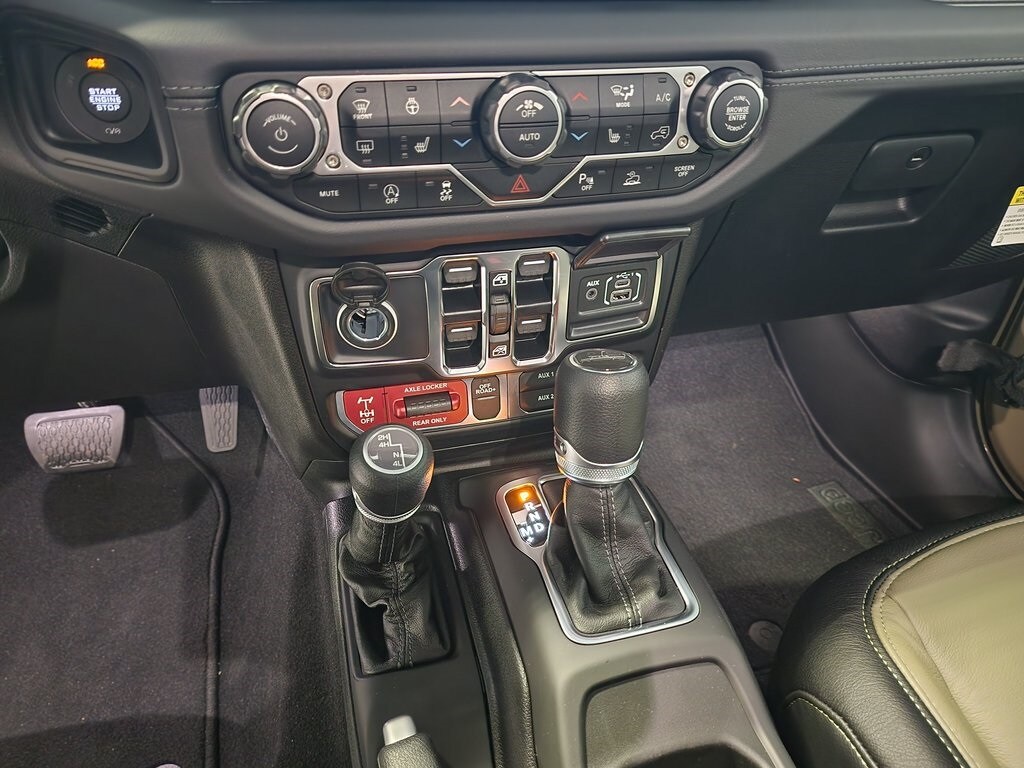 2025 Jeep Gladiator Mojave photo 4