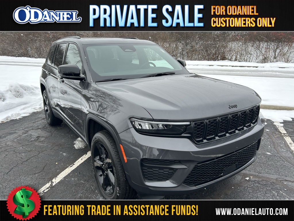 2024 Jeep Grand Cherokee Altitude's photo