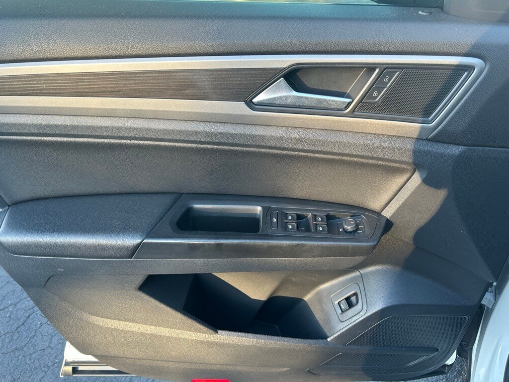 2020 Volkswagen Atlas V6 SE Technology photo 4