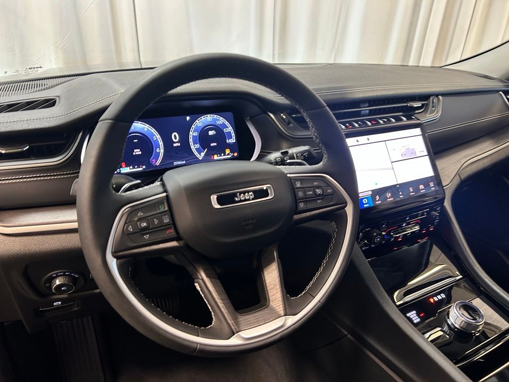 Used 2023 Jeep Grand Cherokee L Limited SUV