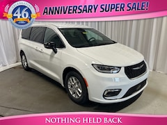 2026 Chrysler Pacifica SELECT Passenger Van