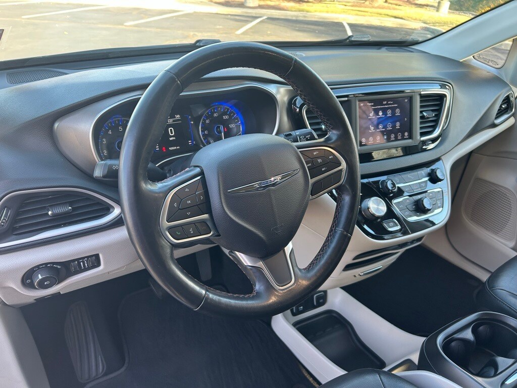 Used 2020 Chrysler Pacifica Touring L Van Passenger Van