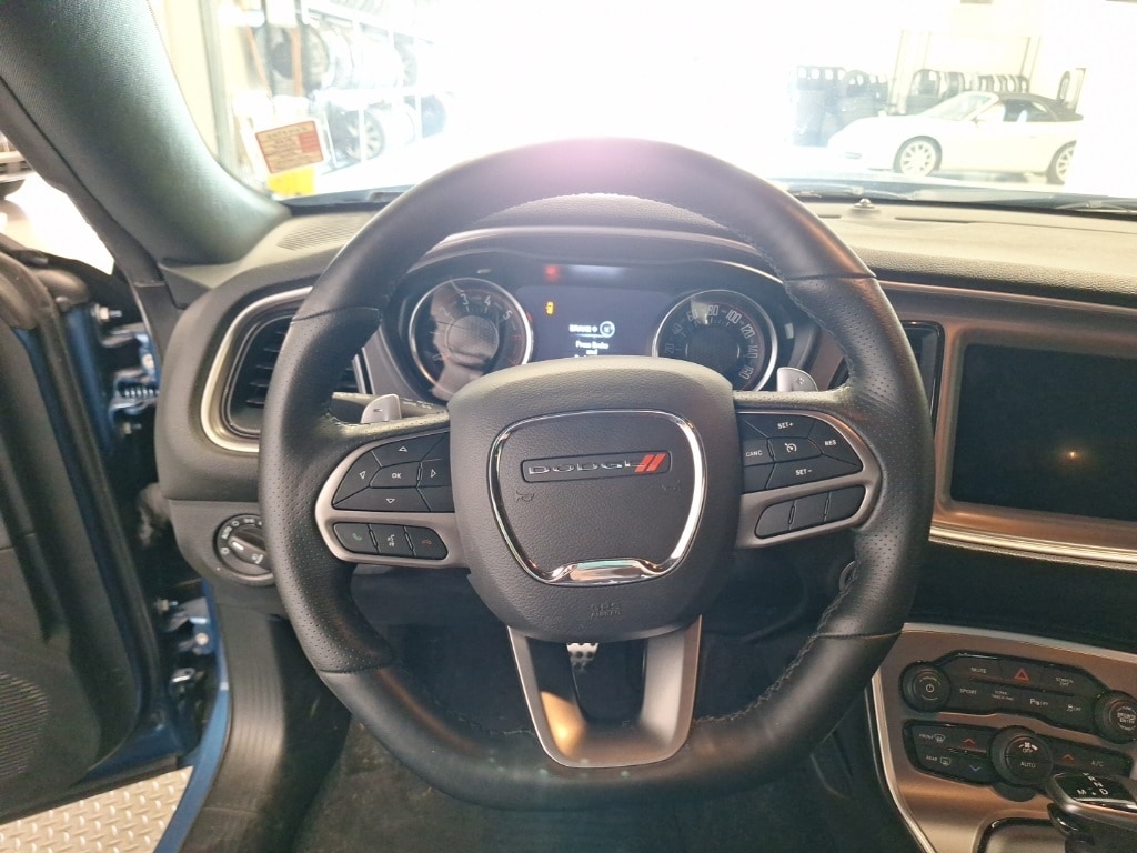 2022 Dodge Challenger R/T photo 3