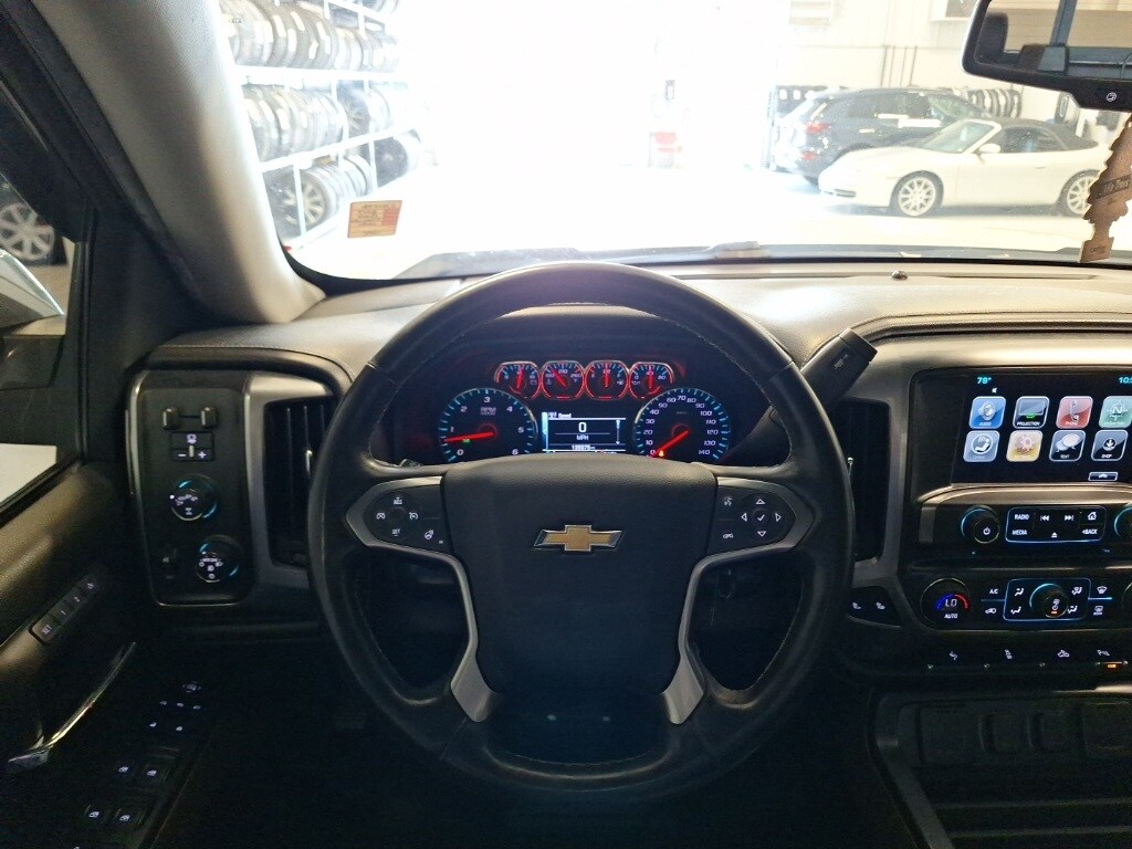 2017 Chevrolet Silverado 1500 LTZ photo 3