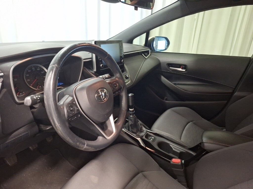 2019 Toyota Corolla SE photo 2