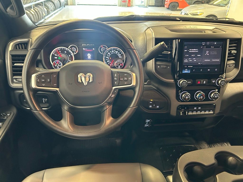 2026 RAM 3500 Chassis Tradesman - Photo 14