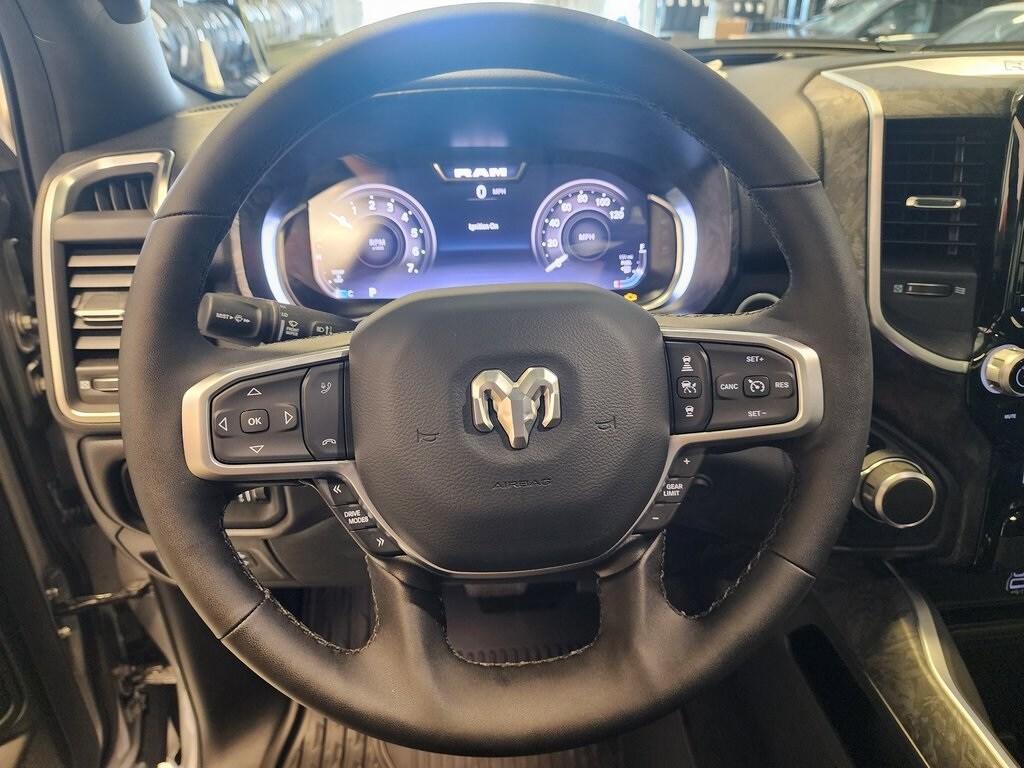 2025 Ram 1500 Big Horn photo 3