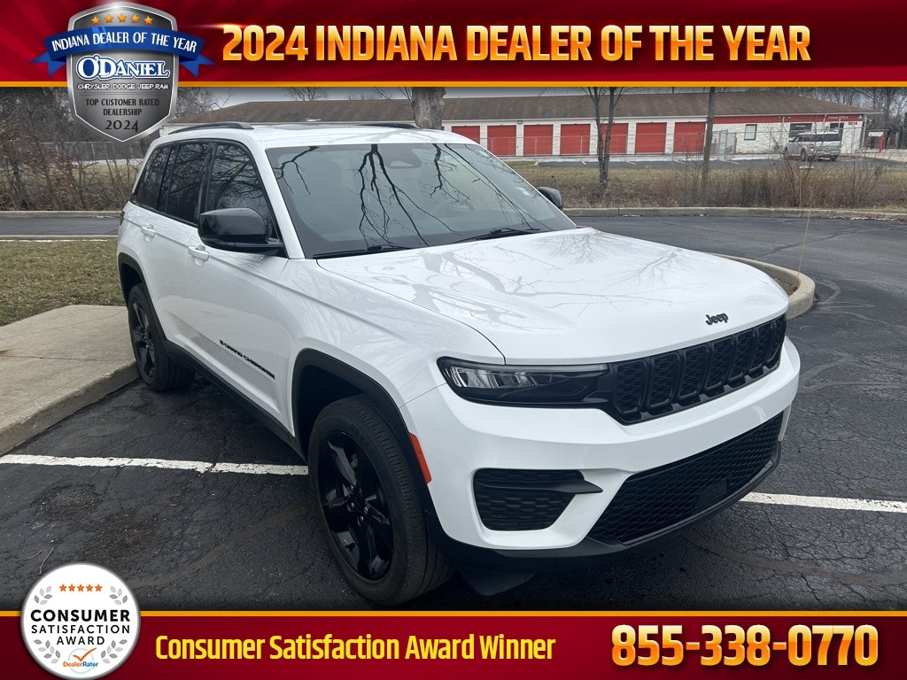 2023 Jeep Grand Cherokee Altitude's photo