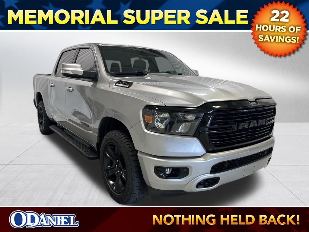 2020 RAM 1500 Big Horn/Lone Star 4x4 Crew Cab 5'7's photo