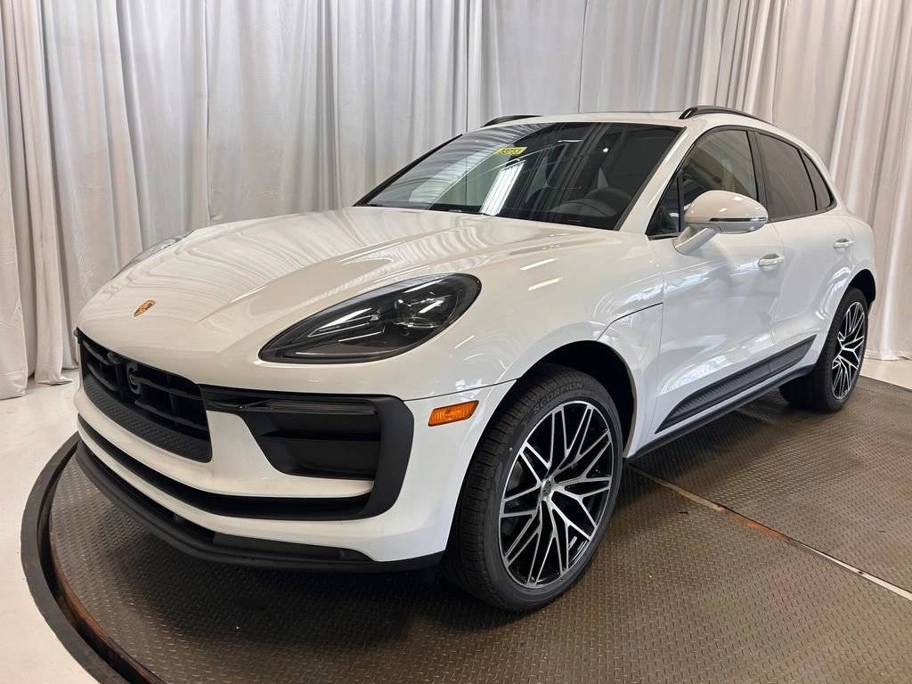 2026 Porsche Macan SUV