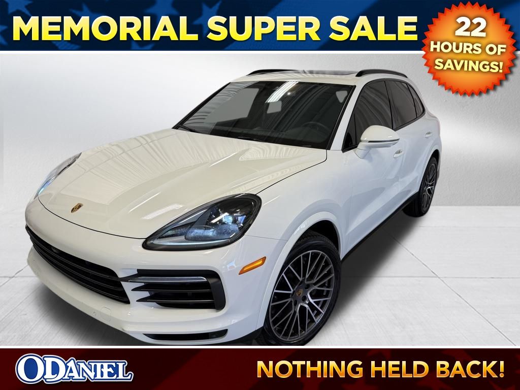 2023 Porsche Cayenne Platinum Edition's photo