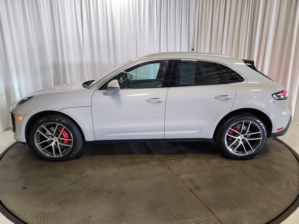 Certified 2024 Porsche Macan S with VIN WP1AG2A59RLB35915 for sale in Fort Wayne, IN
