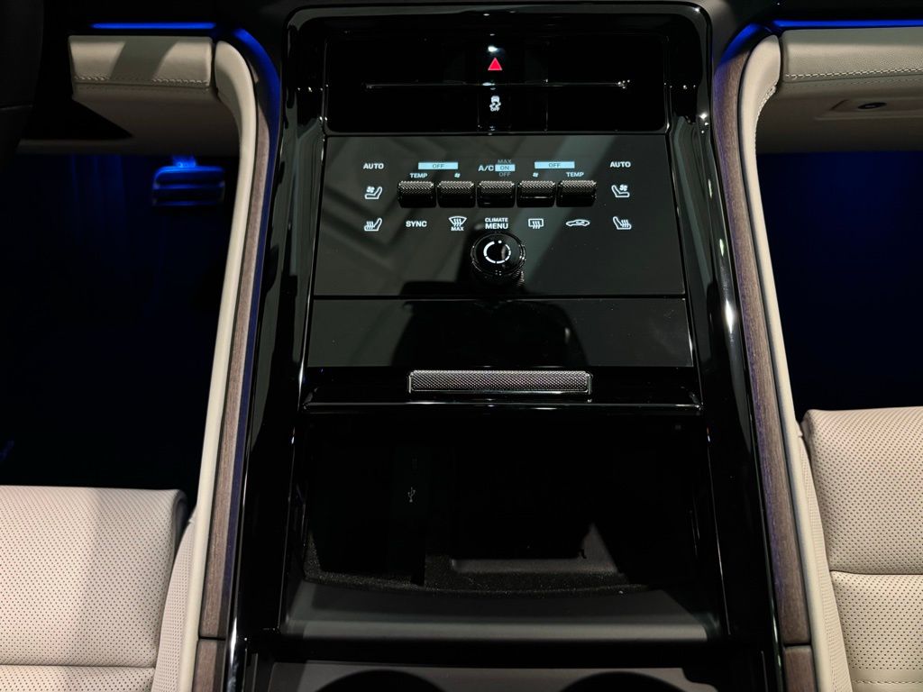 2026 Porsche Panamera Base - Photo 26