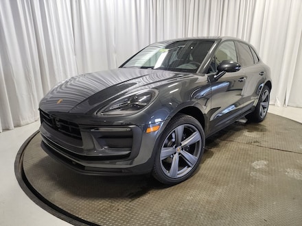 2025 Porsche Macan SUV