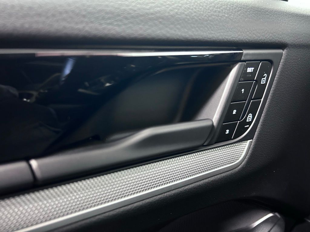 2026 Porsche Cayenne Coup Base - Photo 8