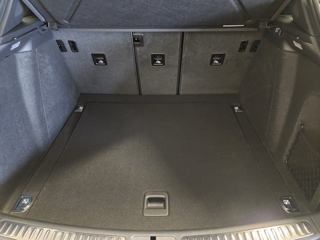 2025 Porsche Macan - Photo 22