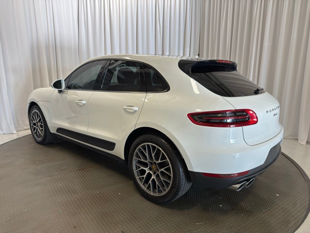2018 Porsche Macan photo 3