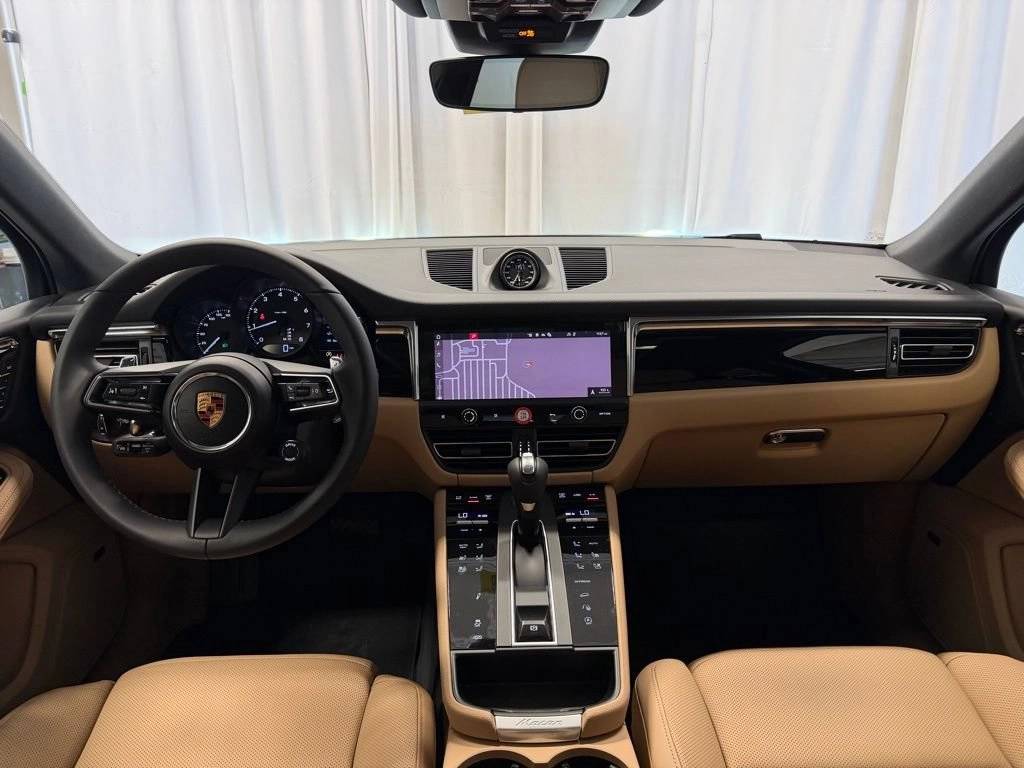 2026 Porsche Macan Base - Photo 12